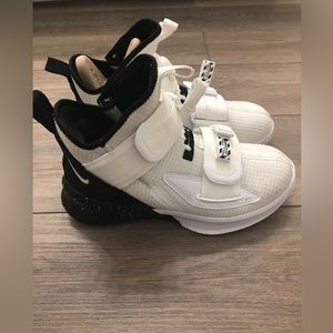 LeBron basketball shoes